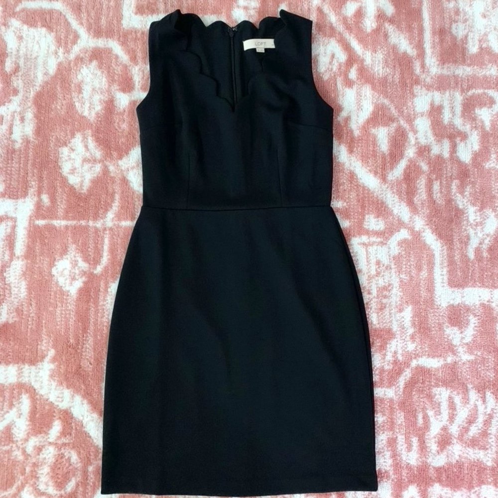 Black, Scalloped neck, Sheath dress